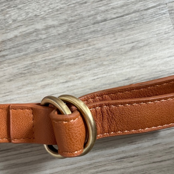 Street Level Fanny Bag/Crossbody-Woven flap (Tan/ orange) - Picture 7 of 8